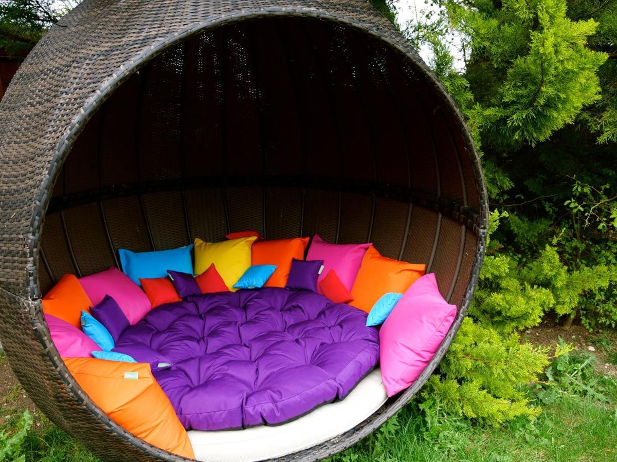Deluxe 2 Bed Versace Bungalow Hot Tub, Sky Tv, Cinema Screen Saffron Walden Dış mekan fotoğraf