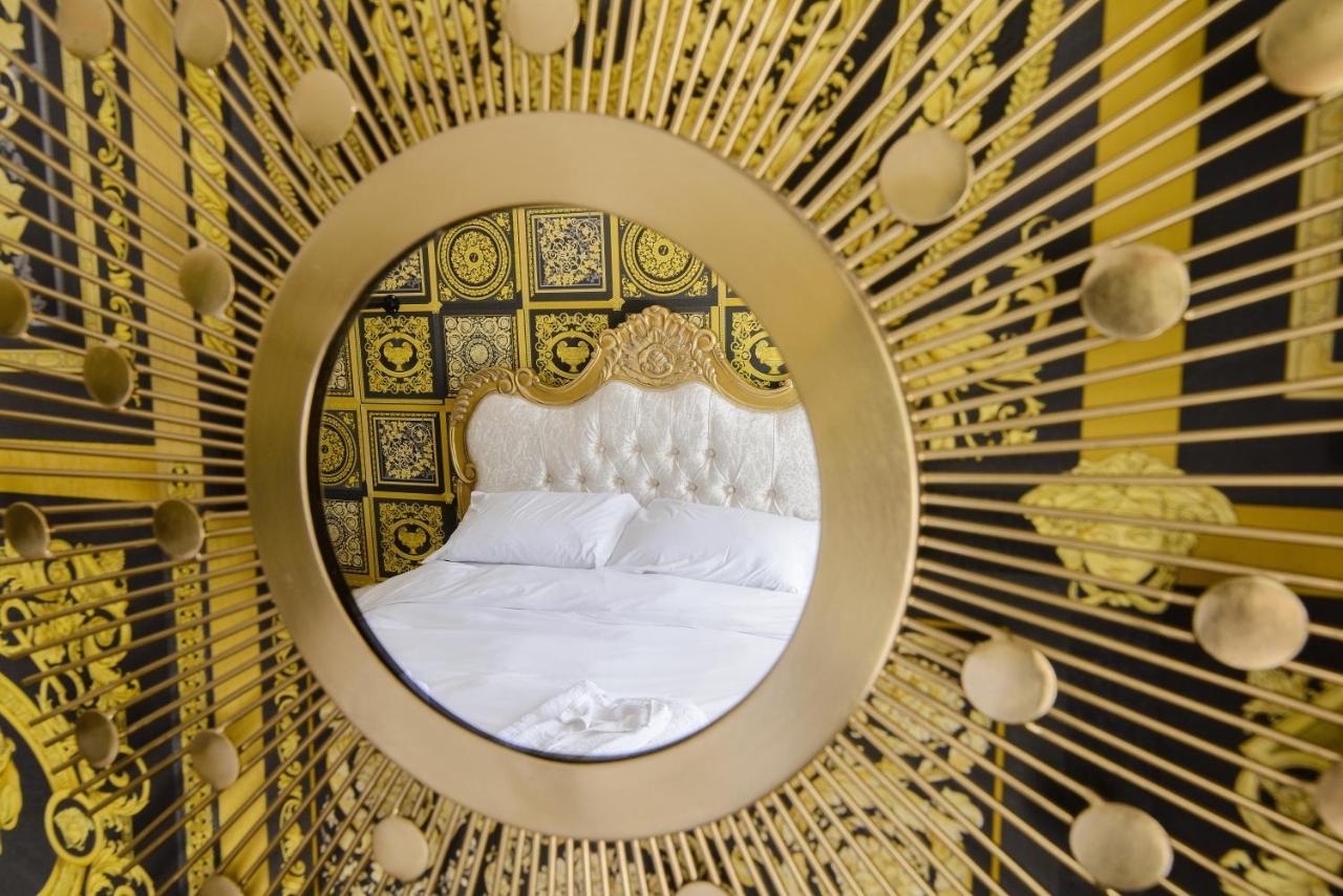 Deluxe 2 Bed Versace Bungalow Hot Tub, Sky Tv, Cinema Screen Saffron Walden Dış mekan fotoğraf