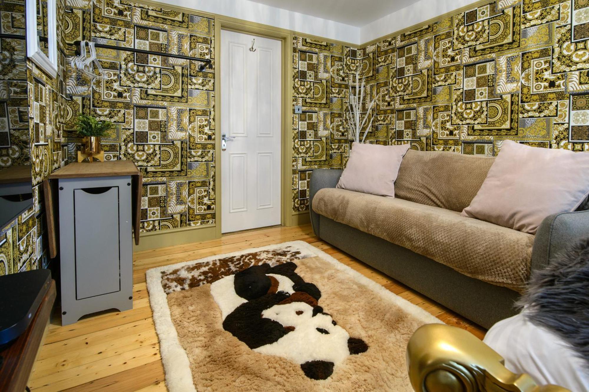 Deluxe 2 Bed Versace Bungalow Hot Tub, Sky Tv, Cinema Screen Saffron Walden Dış mekan fotoğraf
